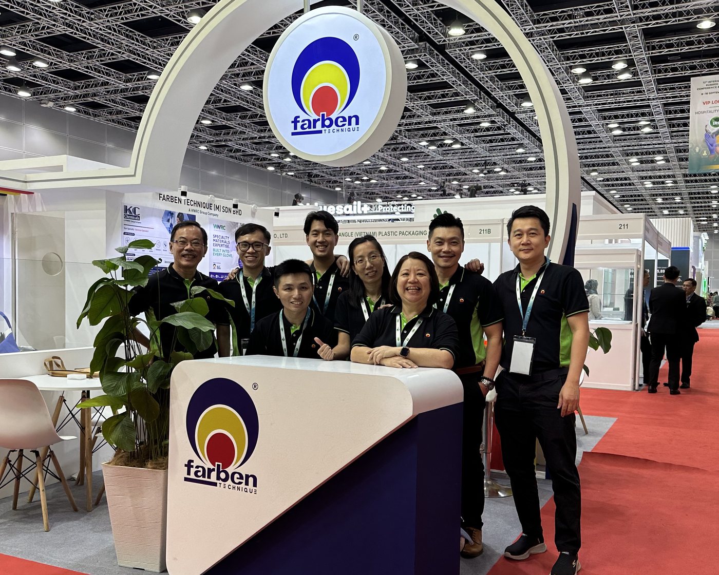 Pasukan Farben Technique di reruai pameran kami di Kuala Lumpur